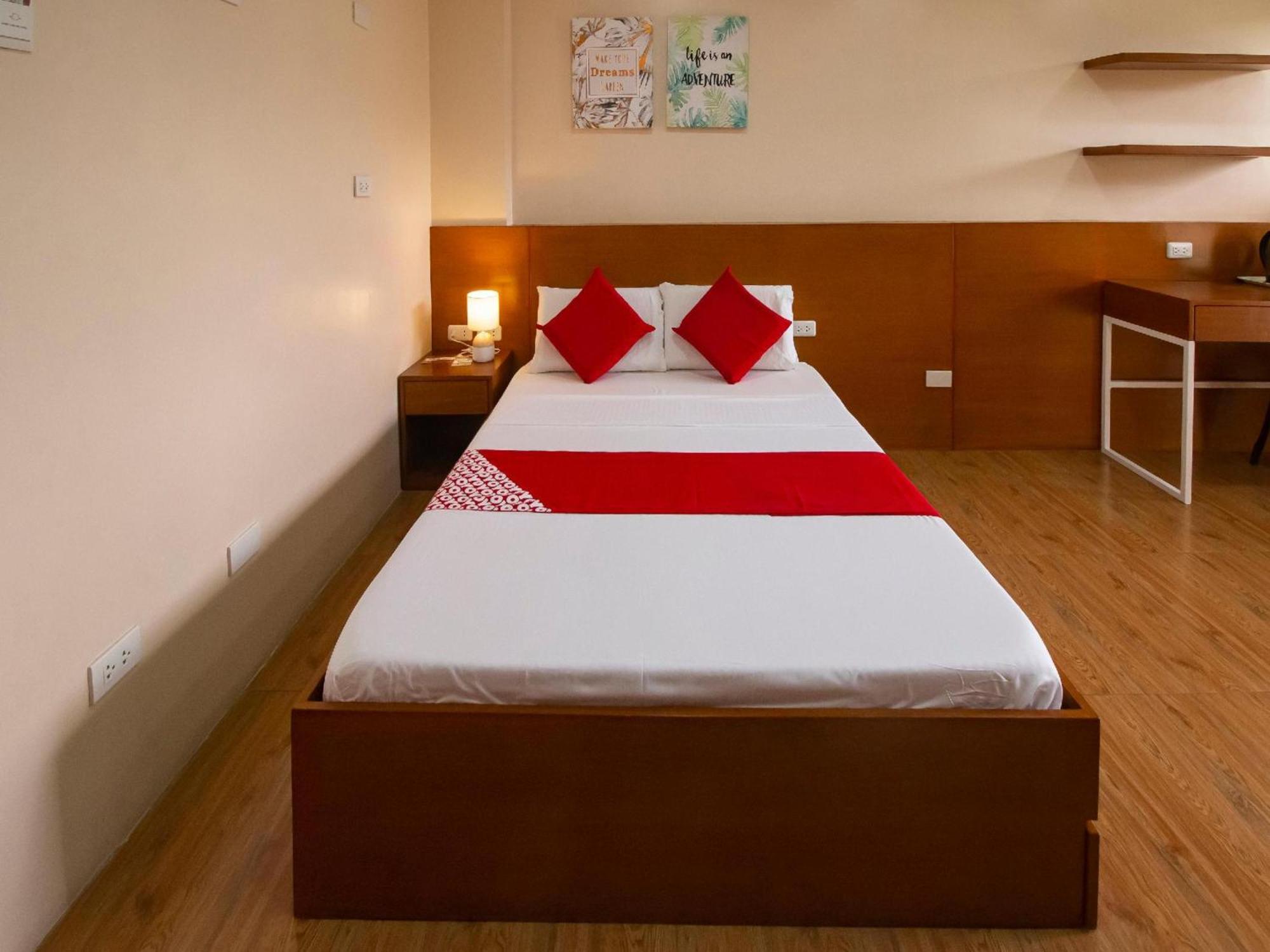 סבו Super Oyo 832 The Teepee Place Hostel & Residence Inn מראה חיצוני תמונה