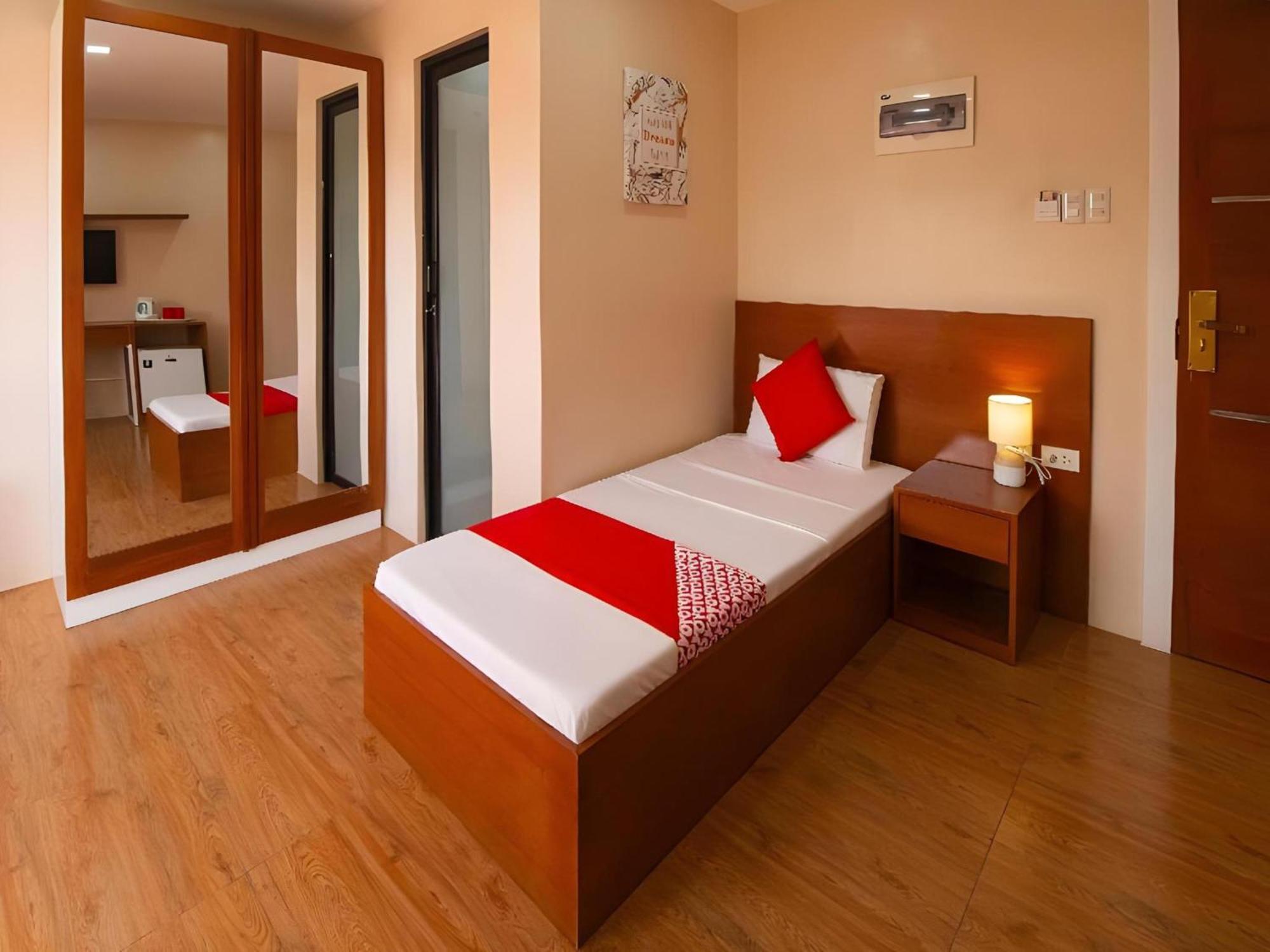 סבו Super Oyo 832 The Teepee Place Hostel & Residence Inn מראה חיצוני תמונה