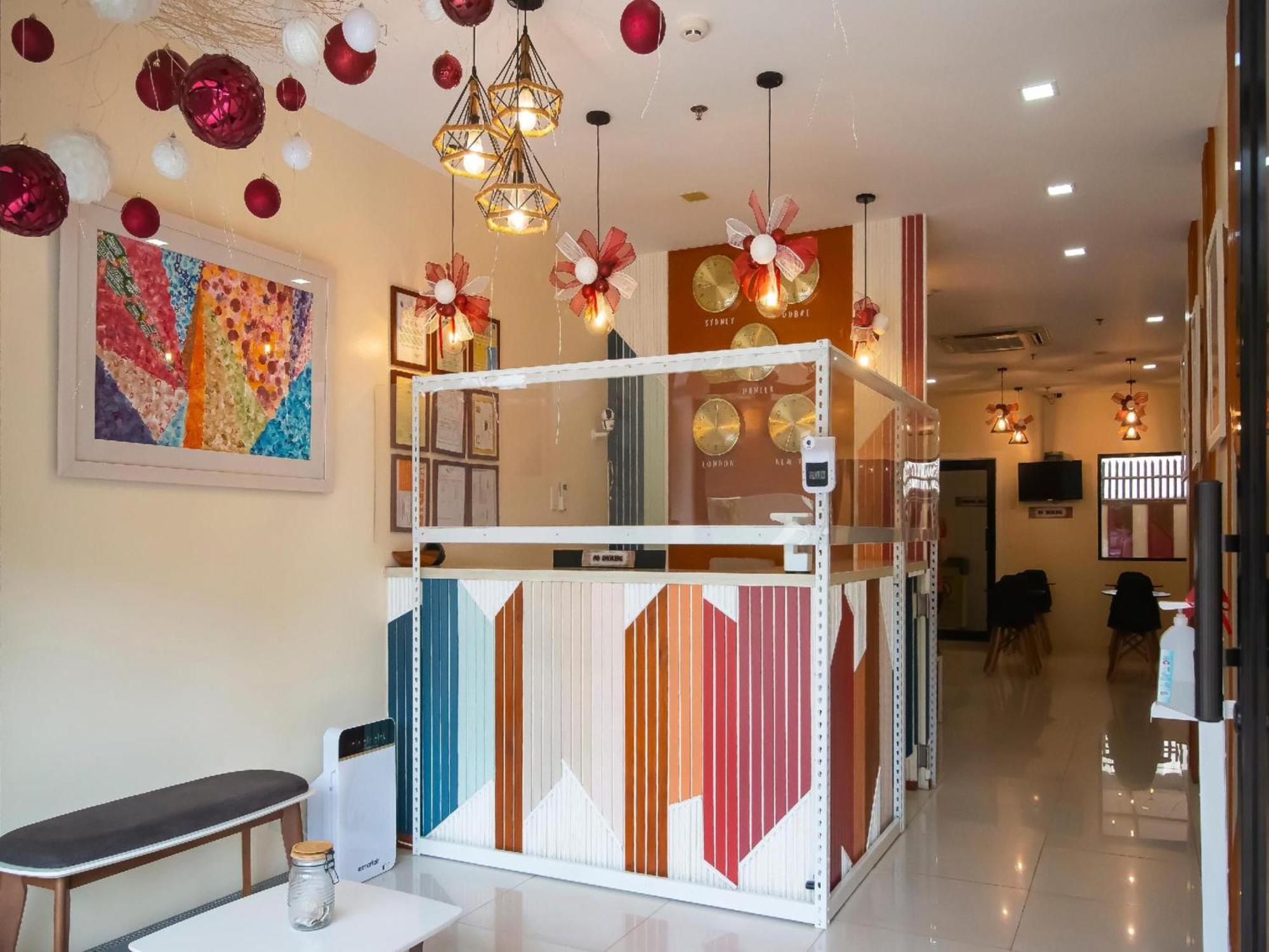סבו Super Oyo 832 The Teepee Place Hostel & Residence Inn מראה חיצוני תמונה